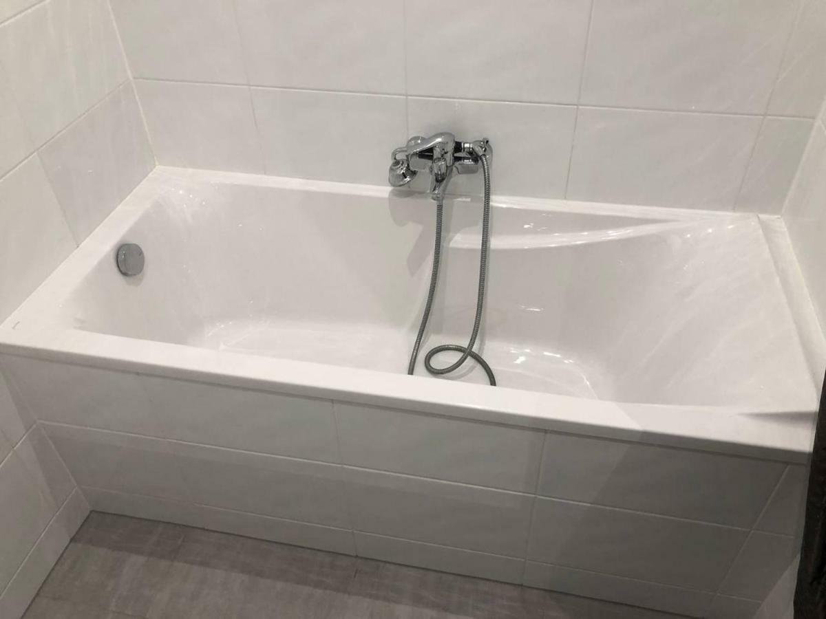 Grand 3 Pieces Stationnement Gratuit Dans La Rue Leilighet Strasbourg Eksteriør bilde